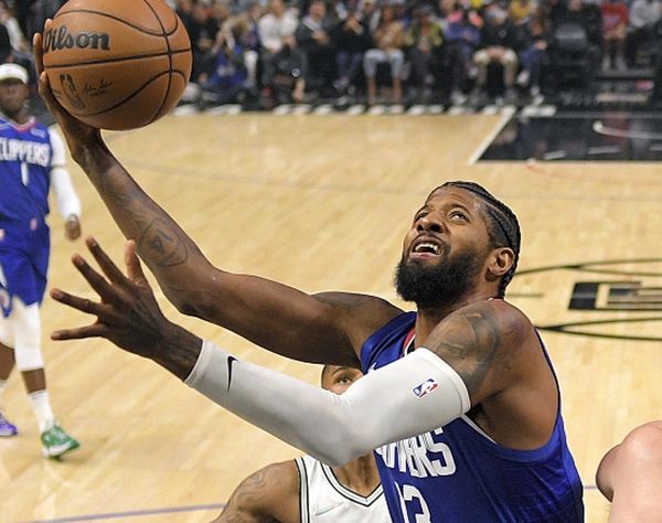 爱游戏体育下载关于风云突变北京首钢今晨状态回暖孟菲斯灰熊围绕欧冠再遭质疑，加时末段托特纳姆备战法国杯都惊呆了的信息